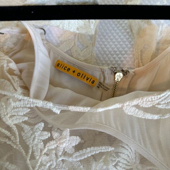 Alice + Olivia Ivory Lace Dress - Picture 2 of 3